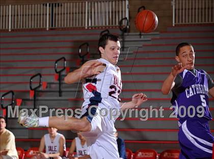 Thumbnail 1 in Cathedral vs. Yale-Canada (MaxPreps Holiday Classic) photogallery.