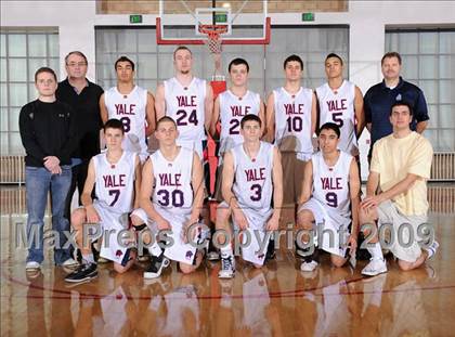 Thumbnail 1 in Cathedral vs. Yale-Canada (MaxPreps Holiday Classic) photogallery.