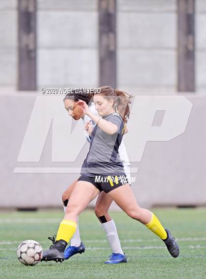 Thumbnail 1 in Lick-Wilmerding vs Urban (CIF BCL-West Semifinal) photogallery.