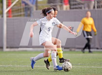 Thumbnail 2 in Lick-Wilmerding vs Urban (CIF BCL-West Semifinal) photogallery.