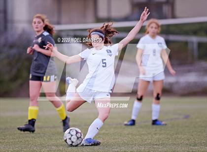 Thumbnail 1 in Lick-Wilmerding vs Urban (CIF BCL-West Semifinal) photogallery.