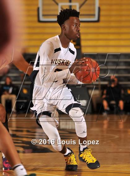 Thumbnail 2 in Long Beach Poly vs. JW North (CIF SoCal Regional D1AA Final) photogallery.