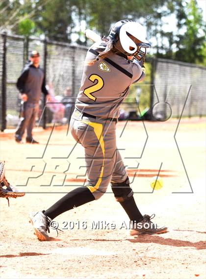 Thumbnail 3 in Marion County vs McMinn County photogallery.