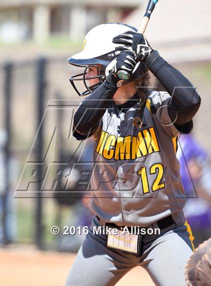 Thumbnail 1 in Marion County vs McMinn County photogallery.