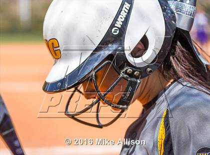 Thumbnail 2 in Marion County vs McMinn County photogallery.