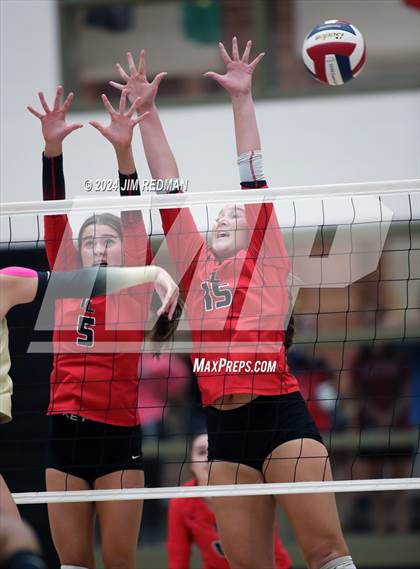 Thumbnail 3 in Tyler Legacy @ Royse City photogallery.