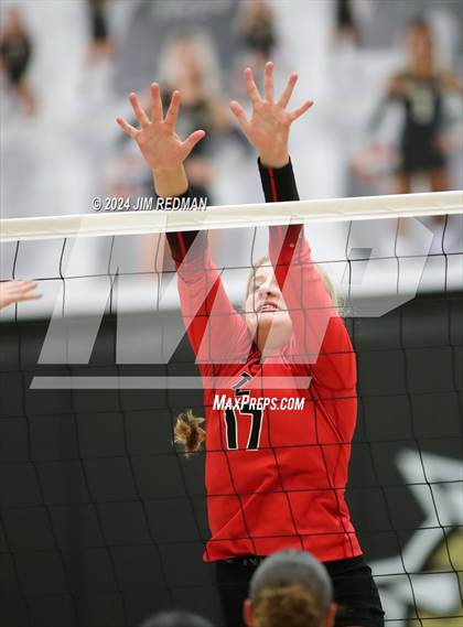 Thumbnail 3 in Tyler Legacy @ Royse City photogallery.