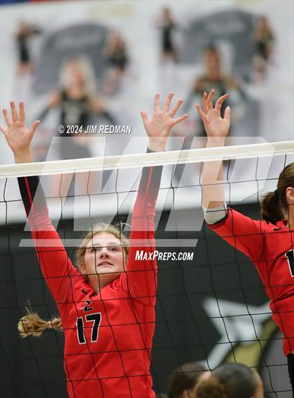 Thumbnail 3 in Tyler Legacy @ Royse City photogallery.