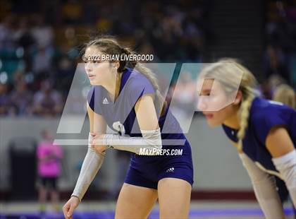 Thumbnail 2 in Lamar vs. Platte Valley (CHSAA 3A State Championship Final) photogallery.
