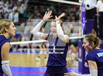 Thumbnail 3 in Lamar vs. Platte Valley (CHSAA 3A State Championship Final) photogallery.