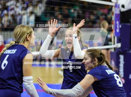 Thumbnail 1 in Lamar vs. Platte Valley (CHSAA 3A State Championship Final) photogallery.