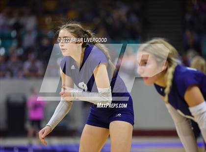 Thumbnail 1 in Lamar vs. Platte Valley (CHSAA 3A State Championship Final) photogallery.