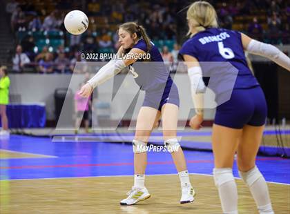 Thumbnail 3 in Lamar vs. Platte Valley (CHSAA 3A State Championship Final) photogallery.