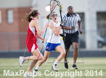 Thumbnail 3 in Marvin Ridge vs Charlotte Catholic photogallery.