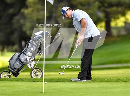 Thumbnail 1 in Los Altos @ Charter Oak photogallery.