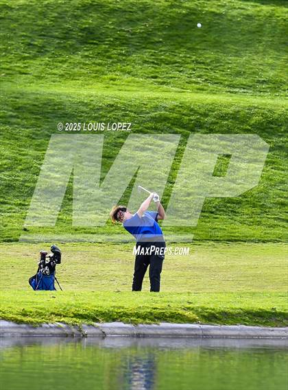 Thumbnail 1 in Los Altos @ Charter Oak photogallery.