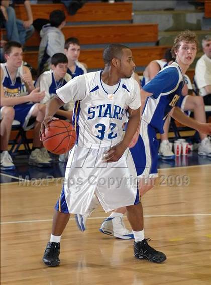 Thumbnail 1 in Muhlenberg North vs Whitesville Trinity (3rd Region Tournament) photogallery.