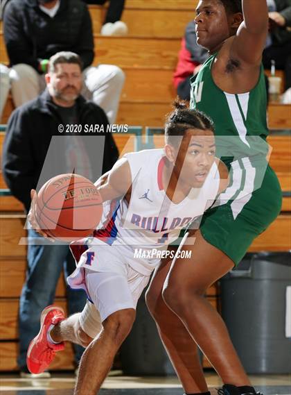 Thumbnail 2 in Folsom vs. St. Patrick-St. Vincent photogallery.