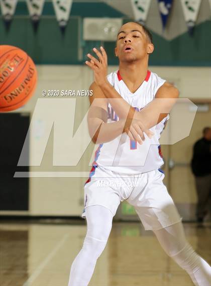 Thumbnail 1 in Folsom vs. St. Patrick-St. Vincent photogallery.
