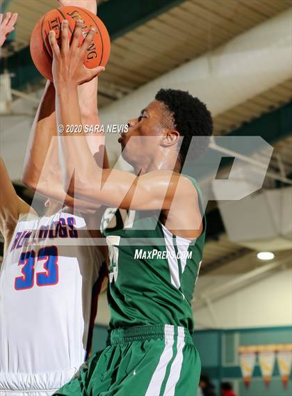 Thumbnail 1 in Folsom vs. St. Patrick-St. Vincent photogallery.