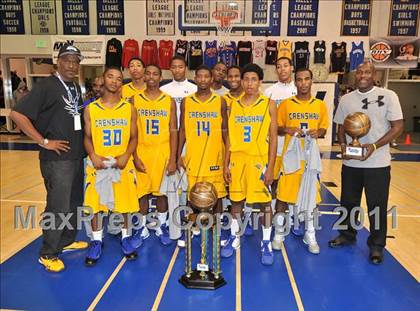 Thumbnail 2 in Crenshaw vs. Santiago (MaxPreps Holiday Classic) photogallery.