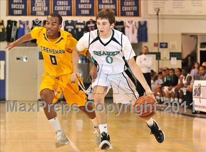 Thumbnail 2 in Crenshaw vs. Santiago (MaxPreps Holiday Classic) photogallery.