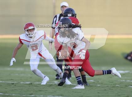 Thumbnail 3 in Kerman @ Fowler photogallery.