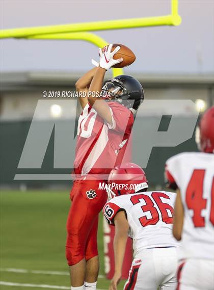 Thumbnail 2 in Kerman @ Fowler photogallery.