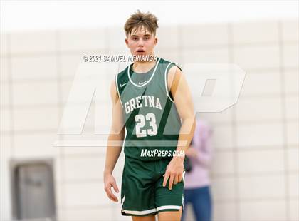 Thumbnail 1 in Gretna @ Lincoln East photogallery.