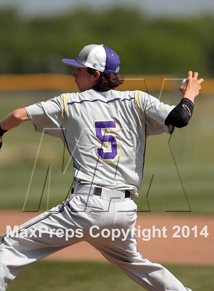 Thumbnail 2 in Crandall vs Chisholm Trail  photogallery.