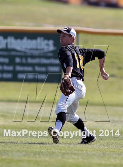 Thumbnail 2 in Crandall vs Chisholm Trail  photogallery.