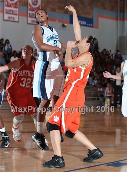 Thumbnail 1 in Montclair Prep vs. Poly (CIF SS D5A Playoffs) photogallery.