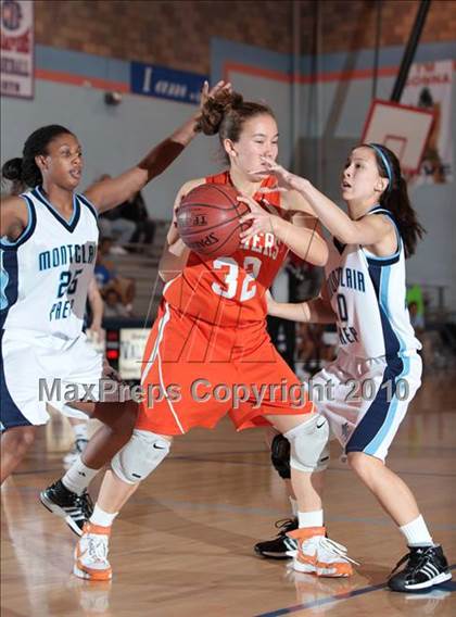 Thumbnail 2 in Montclair Prep vs. Poly (CIF SS D5A Playoffs) photogallery.