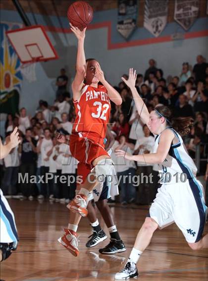 Thumbnail 3 in Montclair Prep vs. Poly (CIF SS D5A Playoffs) photogallery.