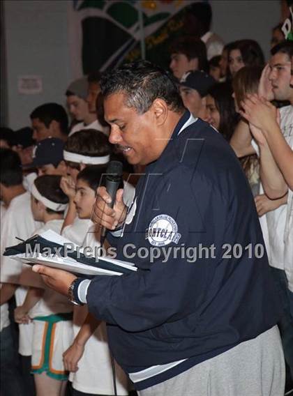 Thumbnail 2 in Montclair Prep vs. Poly (CIF SS D5A Playoffs) photogallery.