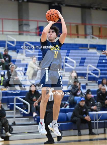 Thumbnail 1 in West Seattle @ Rainier Beach (3A Boys District 2) photogallery.