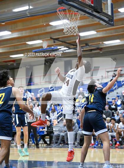 Thumbnail 2 in West Seattle @ Rainier Beach (3A Boys District 2) photogallery.