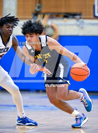Thumbnail 1 in West Seattle @ Rainier Beach (3A Boys District 2) photogallery.