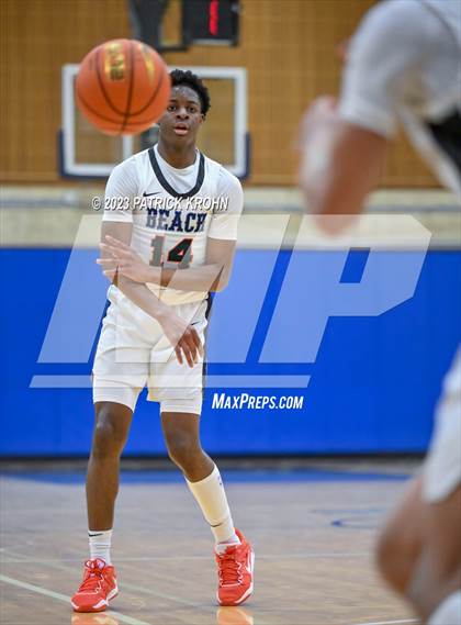 Thumbnail 2 in West Seattle @ Rainier Beach (3A Boys District 2) photogallery.
