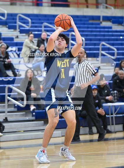 Thumbnail 3 in West Seattle @ Rainier Beach (3A Boys District 2) photogallery.