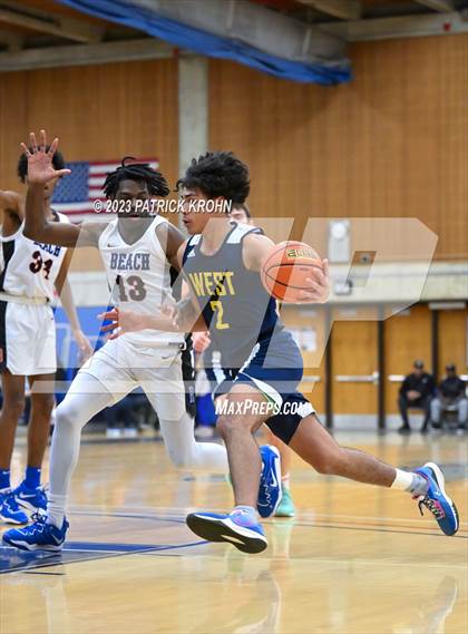 Thumbnail 1 in West Seattle @ Rainier Beach (3A Boys District 2) photogallery.