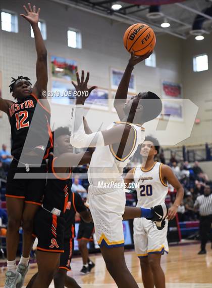 Thumbnail 1 in Jemison vs. Austin photogallery.