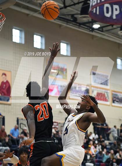 Thumbnail 1 in Jemison vs. Austin photogallery.