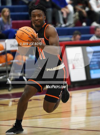 Thumbnail 3 in Jemison vs. Austin photogallery.