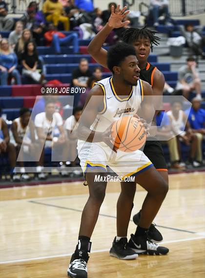 Thumbnail 2 in Jemison vs. Austin photogallery.