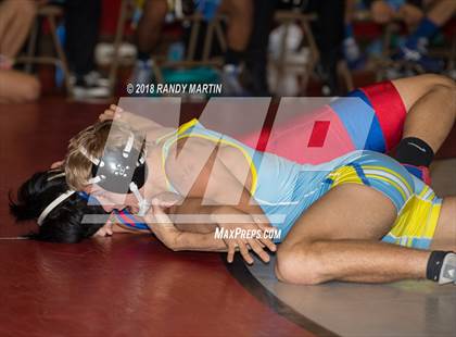 Thumbnail 1 in El Capitan @ Beyer photogallery.