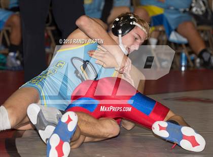 Thumbnail 3 in El Capitan @ Beyer photogallery.