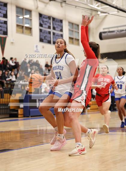 Thumbnail 1 in Regis Jesuit @ Grandview photogallery.