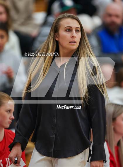Thumbnail 1 in Regis Jesuit @ Grandview photogallery.