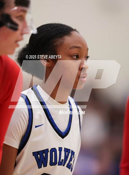 Thumbnail 1 in Regis Jesuit @ Grandview photogallery.
